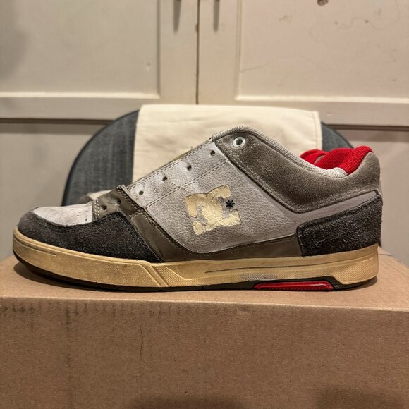 Old Trashed DC Shoes Red/Battleship Grey - Picture 1 of 11
